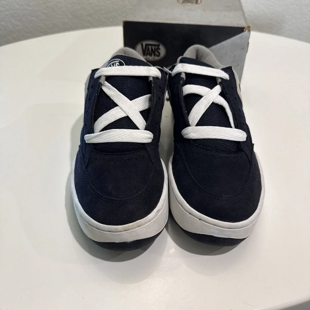vintage 90s vans skateboarding shoes Sz 10.5 NEW OLD STOCK
